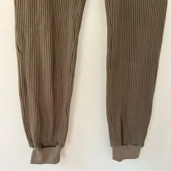 The Range Vital Rib Ribbed Stretch Knit Jogger Pants Utility Olive Green - Picture 3 of 9